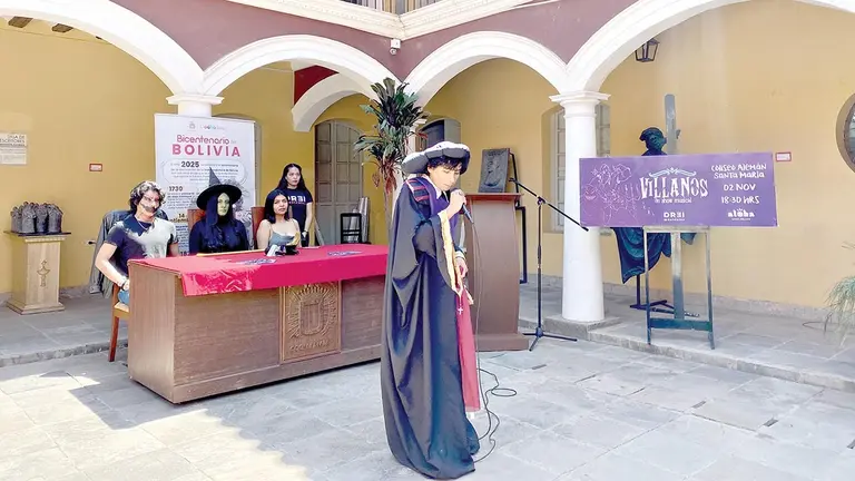Presentaci&oacute;n del show musical &lsquo;Villanos&rsquo; en la Casa Museo Santiva&ntilde;ez./ ARCHIVO