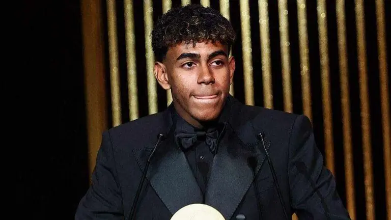 Lamine Yamal, ganador del premio Kopa. MARCA.