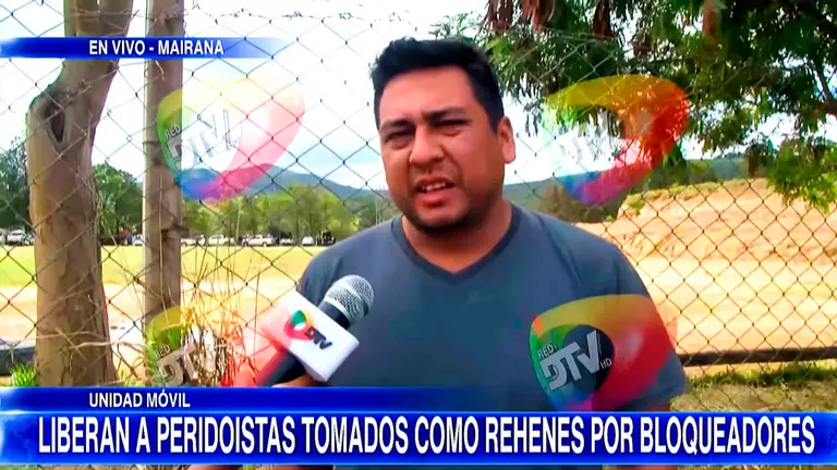 El periodista Romer Castedo relata al canal DTV los dram&aacute;ticos momentos de su cautiverio en Mairana, Santa Cruz.  Captura de pantalla de DTV