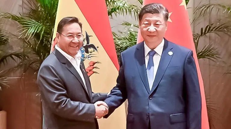 China expresa su interés de invertir en el litio boliviano./ LUIS ARCE