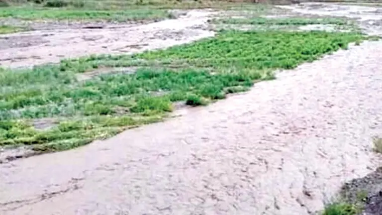 Un r&iacute;o en la localidad de Luribay, en el norte de La Paz./ ABI