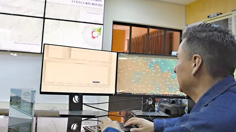 El trabajo de monitoreo de cuencas. / GADC