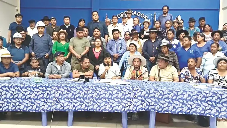 Evo Morales se reunió con dirigentes en el Trópico. / RADIO SOBERANÍA