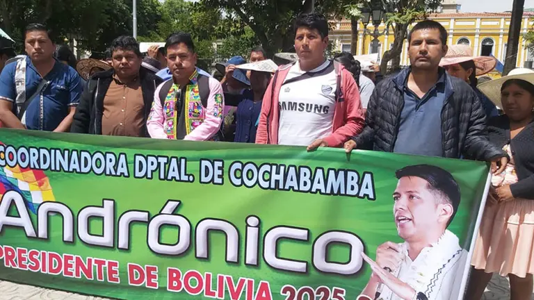 Anuncian marcha para promover la postulación del senador. / Altura Multimedia.