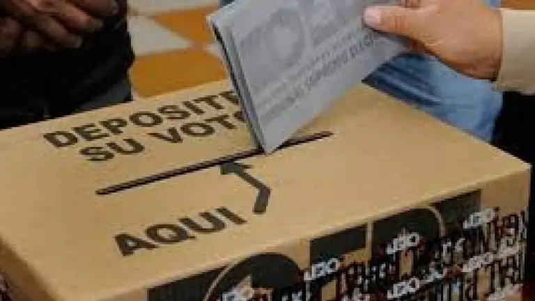 Una jornada de votación pasada. / archivo