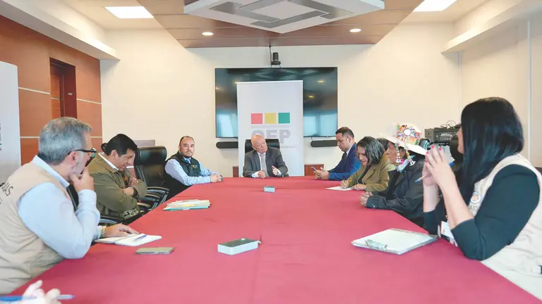 Reuni&oacute;n entre el TSE y la Misi&oacute;n Electoral de la OEA en La Paz. / OEA