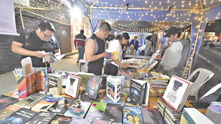 Inauguraci&oacute;n de la ExpoLibro Navide&ntilde;a 2024. / DICO SOL&Iacute;S