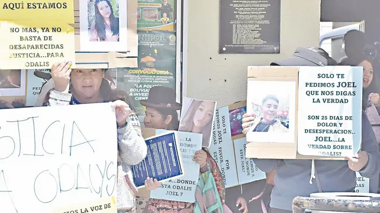 Familiares y amigos piden al principal sospechoso que brinde informaci&oacute;n sobre el paradero de Odalys. / APG