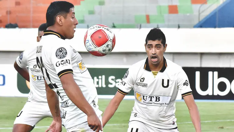 Una jugada de un duelo anterior de FC Universitario. / NO&Eacute; PORTUGAL