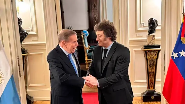 Edmundo Gonzales candidato opositor en Venezueal visita a Javier Milei en Argentina. Foto/RRSS