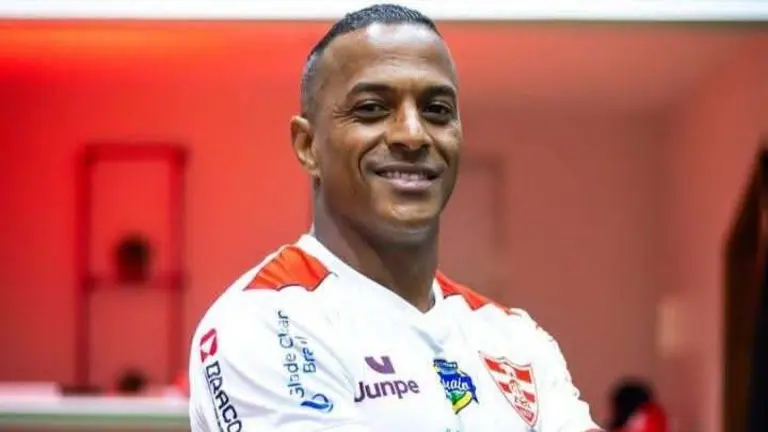 Serginho deja Aurora y vuelve al Linense de Brasil. FACEBOOK CA LINENSE.