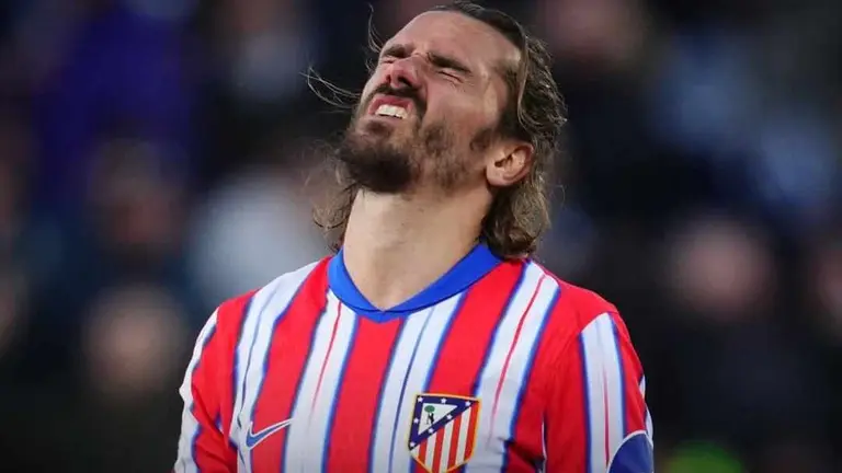 Griezmann lamenta su penal fallado ante Legan&eacute;s. SPORTSINFO.