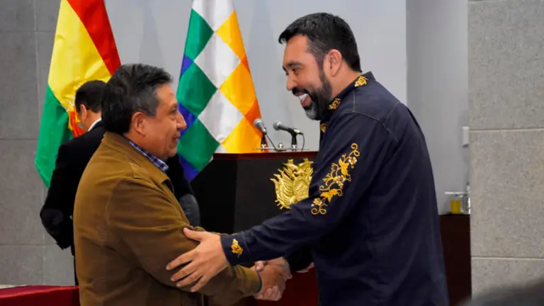 Posesi&oacute;n del nuevo ministro de Medio Ambiente y Agua. APG