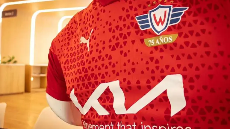 La vigente camiseta de Wilstermann. FACEBOOK CLUB DEPORTIVO JORGE WILSTERMANN.
