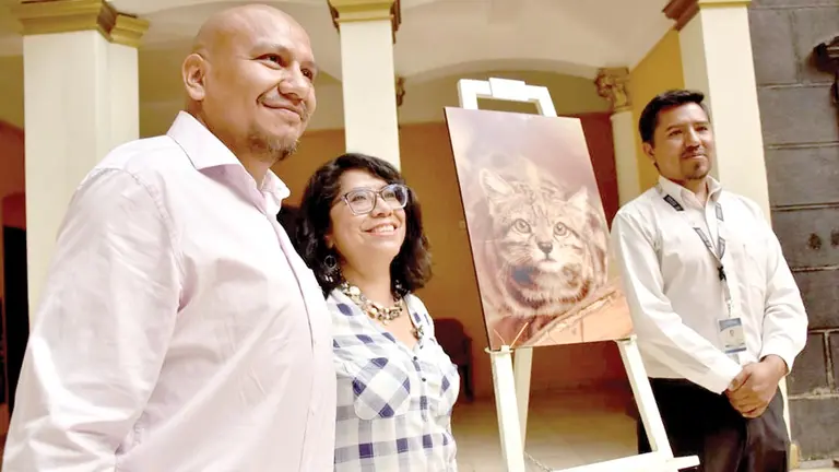Inauguraci&oacute;n de la muestra fotogr&aacute;fica sobre el gato andino en Cochabamba./ NO&Eacute; PORTUGAL