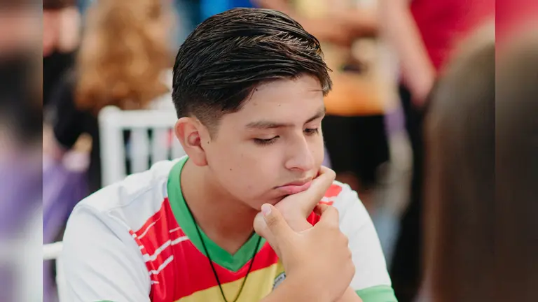 El ajedrecista Licael Ticona, durante el torneo. / LICAEL TICONA
