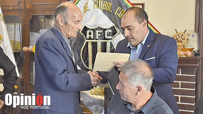 Una imagen del reconocimiento de la AFC a Jos&eacute; Issa./ NO&Eacute; PORTUGAL