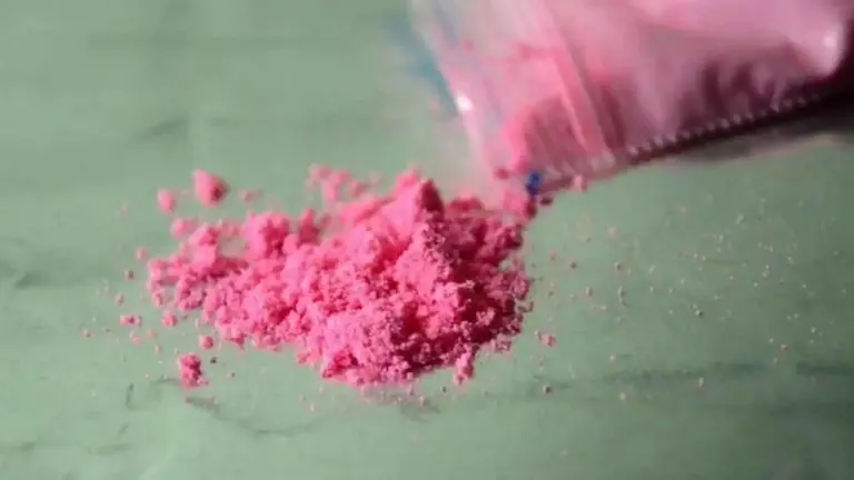 Imagen referencial de droga sint&eacute;tica conocida como "tusi" o "coca&iacute;na rosada". PIXABAY