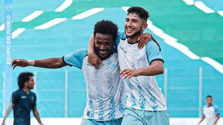 Aurora derrot&oacute; a San Antonio por la ida de octavos de final./ F&Uacute;TBOLCANAL