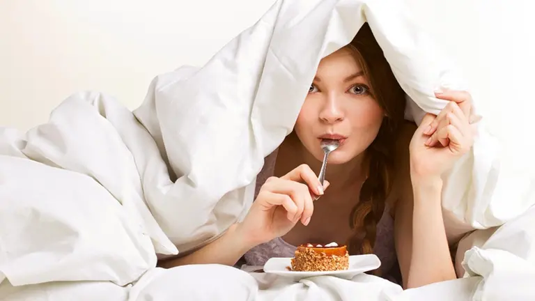&iquest;Qué comer y beber para dormir bien?./ SOGNARE