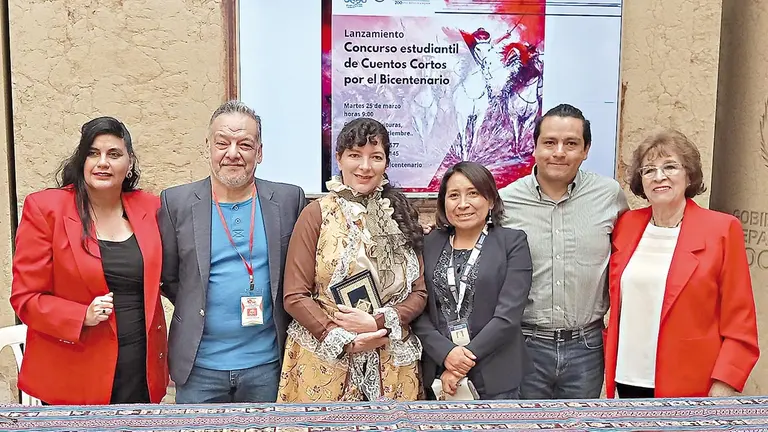 Lanzamiento del Concurso Estudiantil de Cuentos Cortos por el Bicentenario./ ARCHIVO