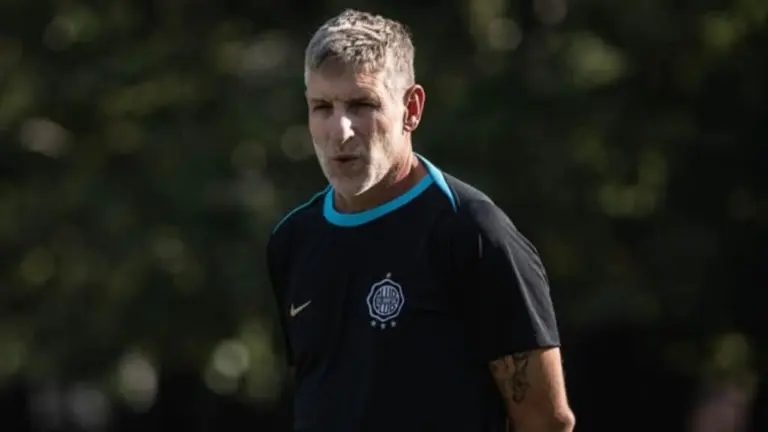 Mart&iacute;n Palermo, deja de ser DT de Olimpia. FACEBOOK OLIMPIA.