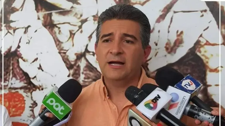 El diputado Richard Ribera, en contacto con medios de comunicaci&oacute;n. FACEBOOK RICHARD RIBERA