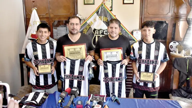 Reconocimiento de la ACF./ DICO SOL&Iacute;S