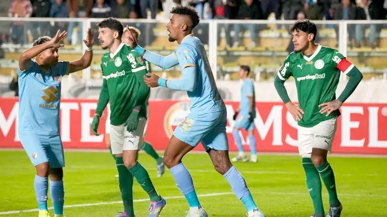Incidencias del partido de  Bolívar y Palmeiras, jugado en el estadio Hernando Siles, de La Paz, por la tercera fecha del grupo &ldquo;G&rdquo; de la Copa Libertadores./ APG