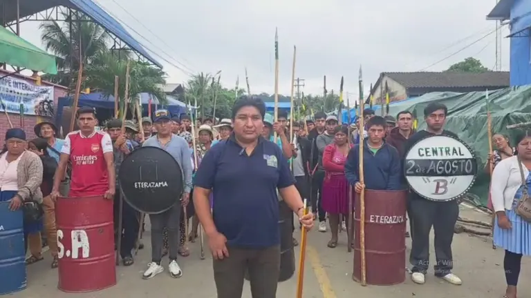 Los "evistas", en defensa de su l&iacute;der, Evo Morales. CAPTURA RKC