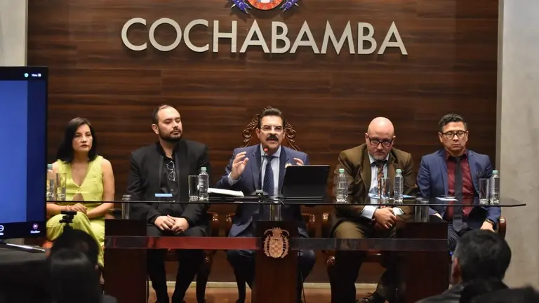 El alcalde Manfred Reyes Villa durante la rendici&oacute;n p&uacute;blica de cuenteas, este 30 de abril. DICO SOL&Iacute;S