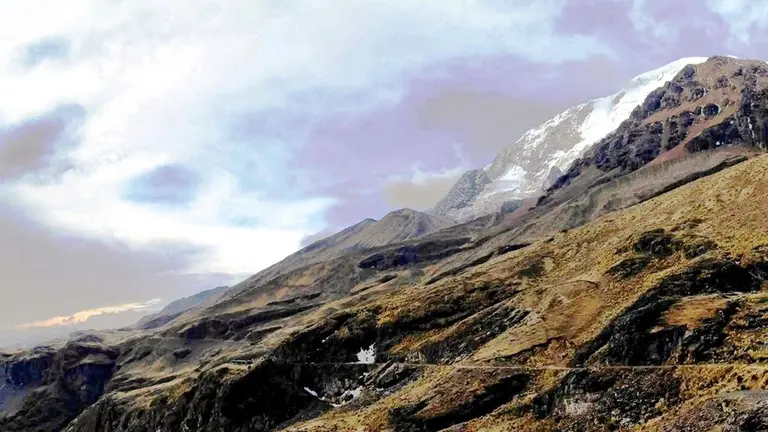 Una fotograf&iacute;a del Illimani./MFM