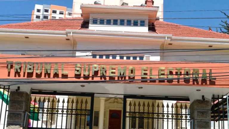 El Tribunal Supremo Electoral (TSE).