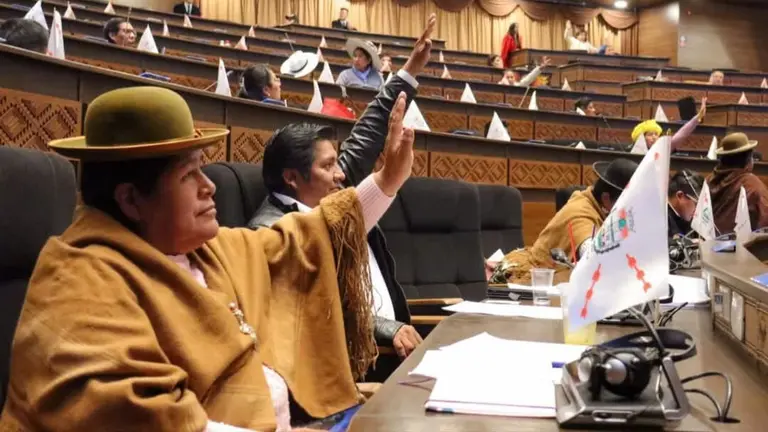 Diputados aprueban el proyecto de ley de preclusi&oacute;n, rumbo a las elecciones generales. C&Aacute;MARA DE DIPUTADOS