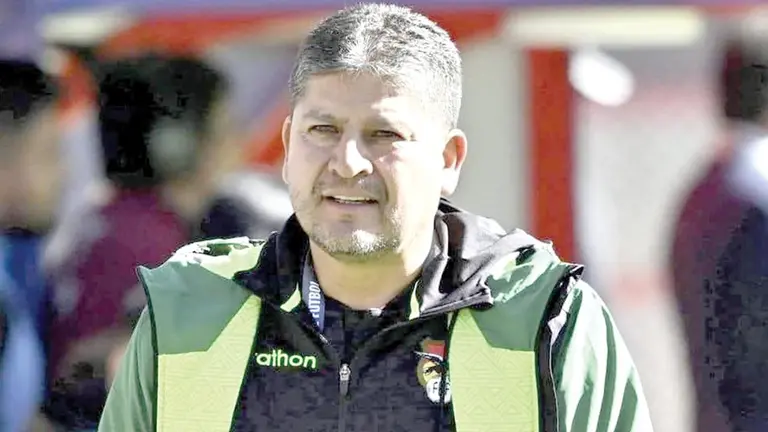 &Oacute;scar Villegas, DT de la Selecci&oacute;n nacional./ APG