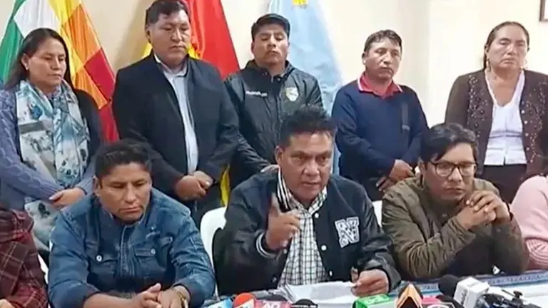 El diputado evista Héctor Arce, luego de que este advirtiera públicamente que su sector tiene información sobre el domicilio del general José Illanes y su familia./ RRSSS