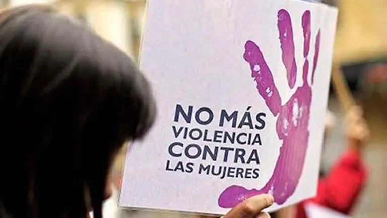 Imagen referencial de protesta contra la violencia hacia las mujeres. INTERNET