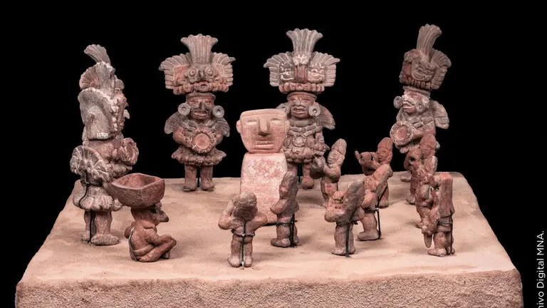 Imagen de una escena de ceremonia funeraria en Monte Alb&aacute;n, que se exhibe el Museo Nacional de Antropolog&iacute;a de M&eacute;xico. MNA