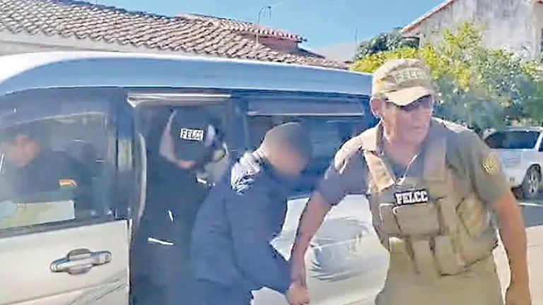 El suboficial del Ej&eacute;rcito Vismar G. I., cuando fue aprehendido./ FGE