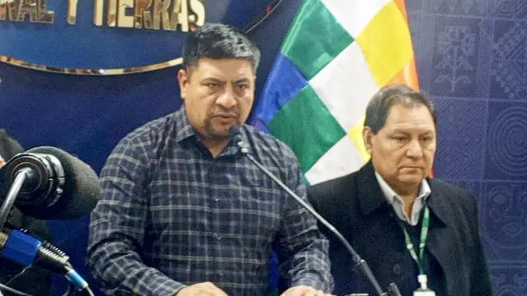El ministro de Desarrollo Rural, Yamil Flores, lanz&oacute; una advertencia a los dirigentes./ ERBOL
