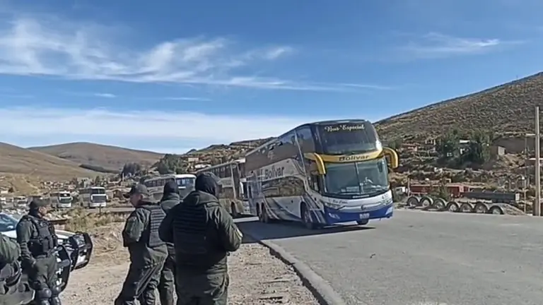 As&iacute; luce la carretera en Sayari: expedita. CORTES&Iacute;A