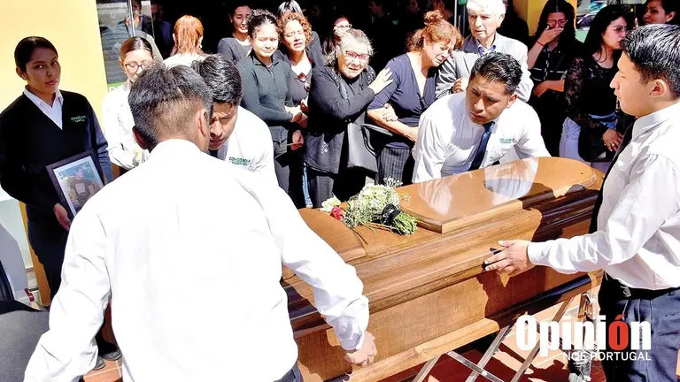 Despedida de Jairo Retamozo, el 22 de junio./ NO&Eacute; PORTUGAL