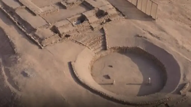 Arque&oacute;logos peruanos descubren Pe&ntilde;ico, una ciudad de 3.500 a&ntilde;os de antig&uuml;edad. BBC MUNDO