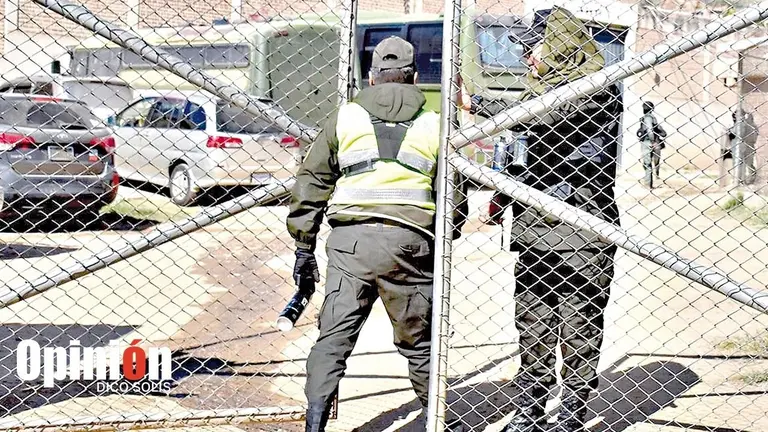 Fotograf&iacute;a del ingreso al penal de El Abra, en Cochabamba. OPINI&Oacute;N