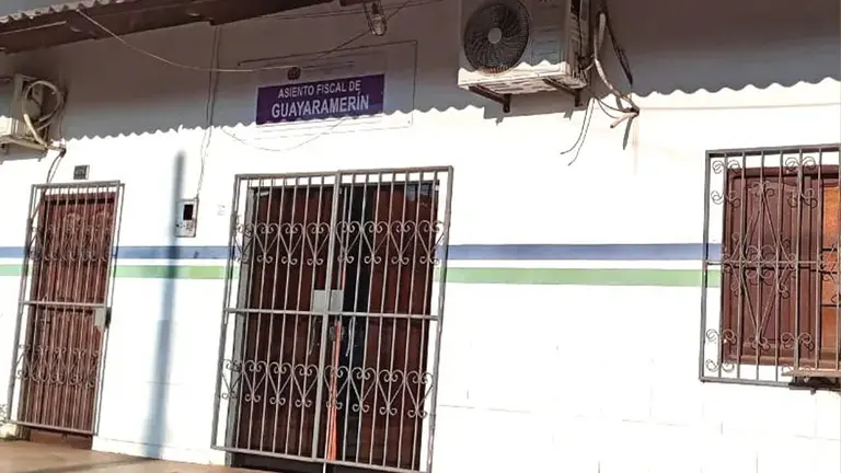 Fachada del asiento fiscal de Guayaramer&iacute;n. FGE