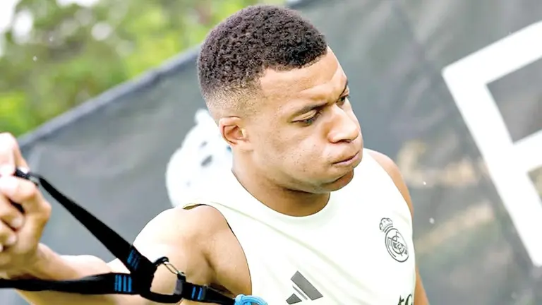 Kylian Mbapp&eacute; volver&aacute; a ser la carta ofensiva del Real./ REAL MADRID CF