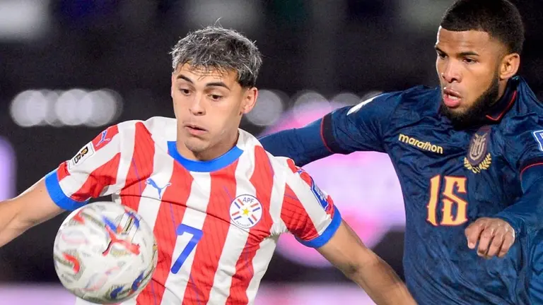 Acci&oacute;n del partido entre Paraguay y Ecuador./ CONMEBOL