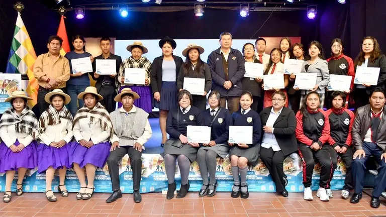 El concurso estuvo dirigido a estudiantes de quinto y sexto de secundaria de los nueve departamentos./ MINISTERIO DE CULTURAS