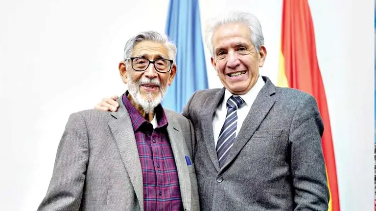Los m&uacute;sicos, compositores y maestros Alberto Villalpando y Cergio Prudencio./ LA TRINI