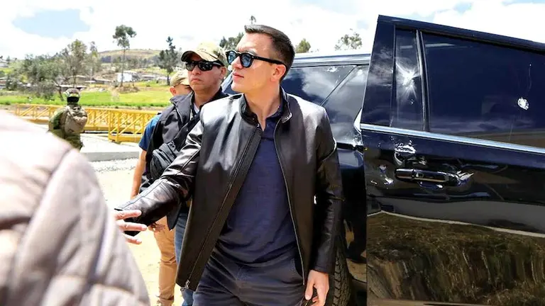 El presidente Daniel Noboa tras el ataque a su caravana presidencial./ PRESIDENCIA ECUADOR